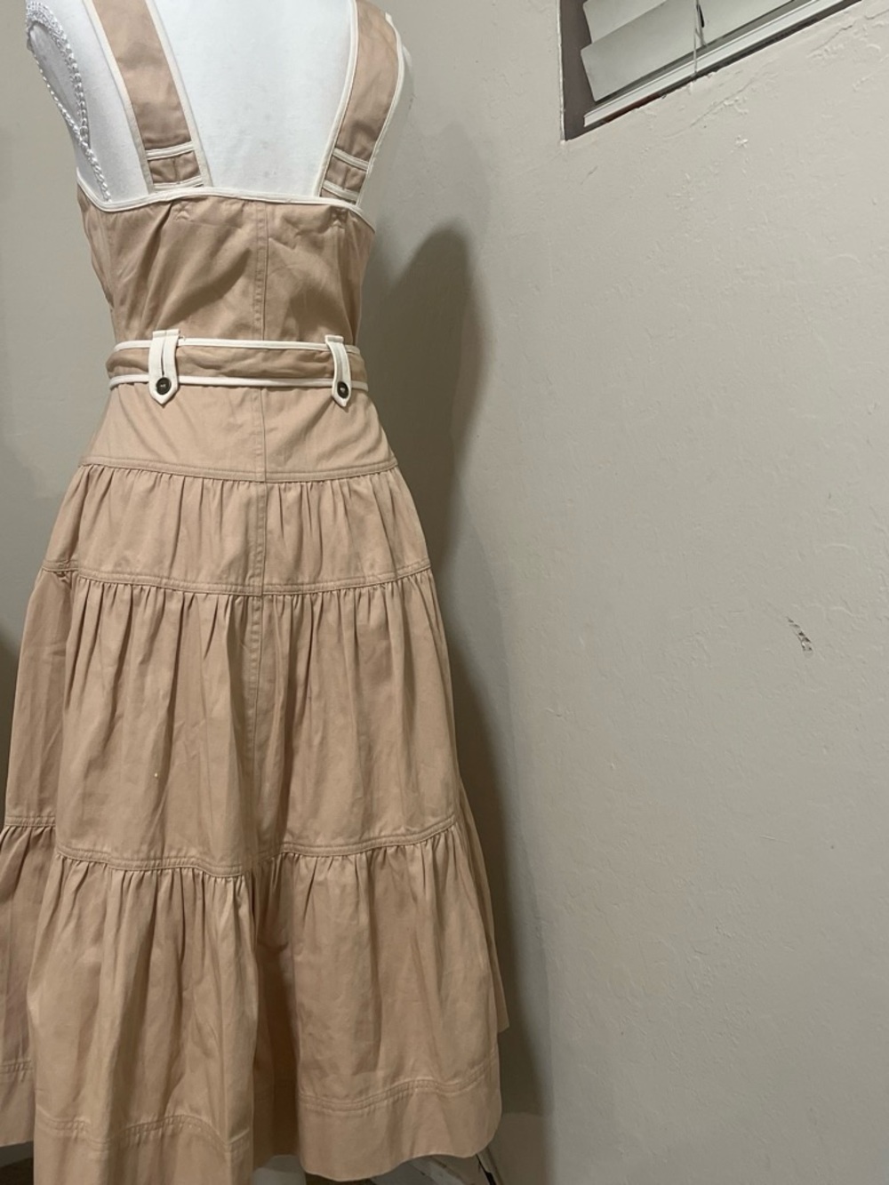 Moon River Beige Tiered Button-Front Midi Dress with Rope Belt - Picture 4 of 5